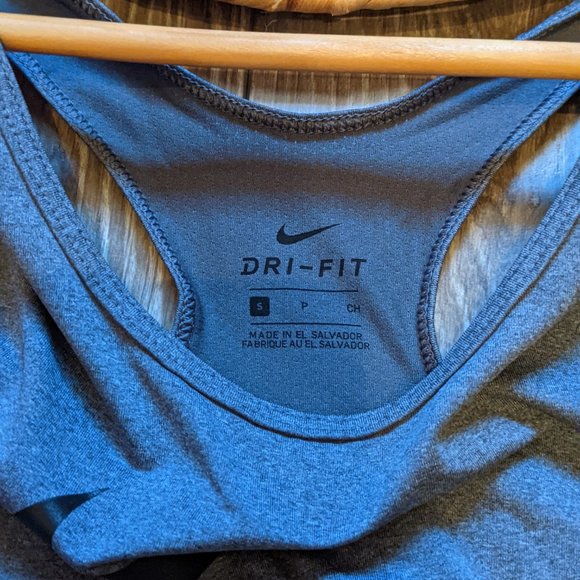 NWOT (S) - NIKE Grey Racerback Tank - Picture 3 of 4